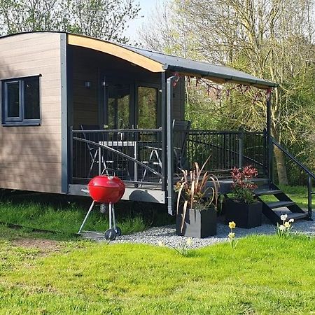 Peppercorn Pod At Beck House Glamping Hotel Salmonby Екстериор снимка