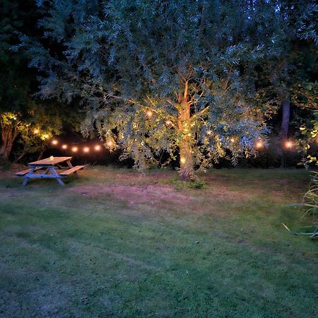 Peppercorn Pod At Beck House Glamping Hotel Salmonby Екстериор снимка