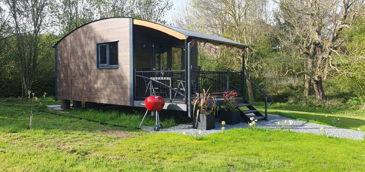 Peppercorn Pod At Beck House Glamping Hotel Salmonby Екстериор снимка