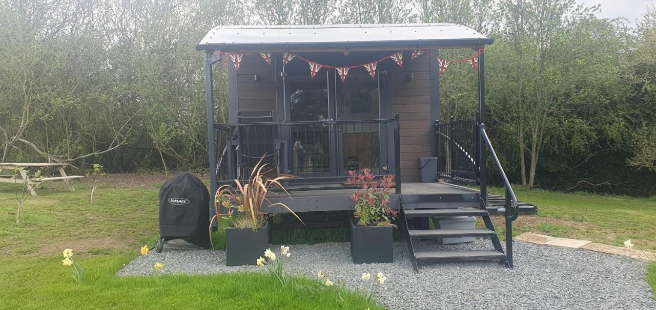Peppercorn Pod At Beck House Glamping Hotel Salmonby Екстериор снимка