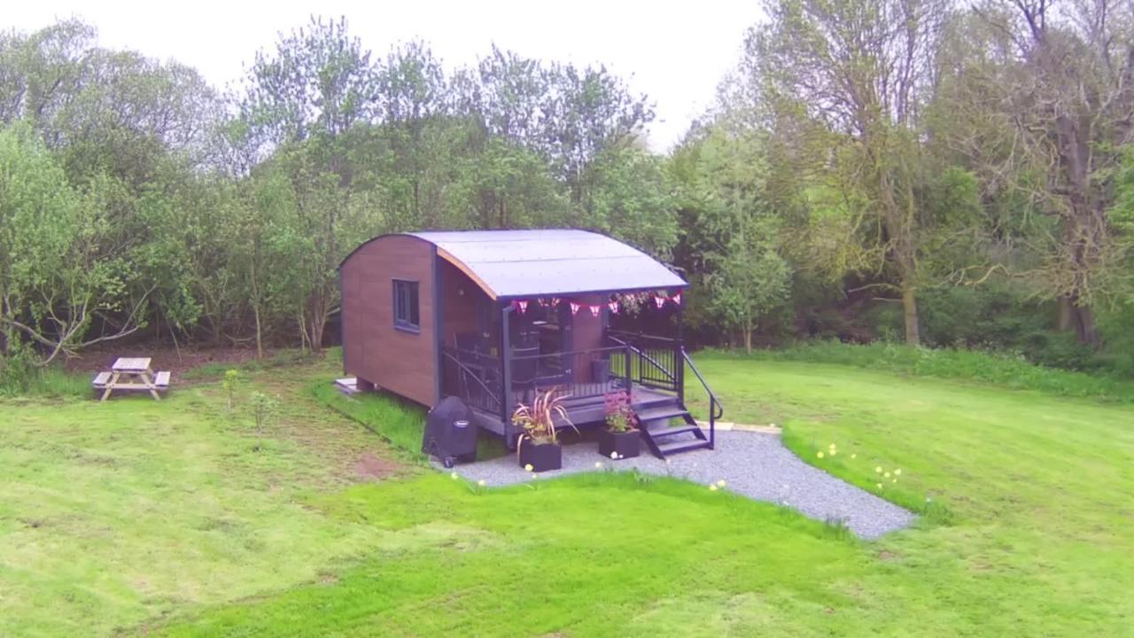 Peppercorn Pod At Beck House Glamping Hotel Salmonby Екстериор снимка