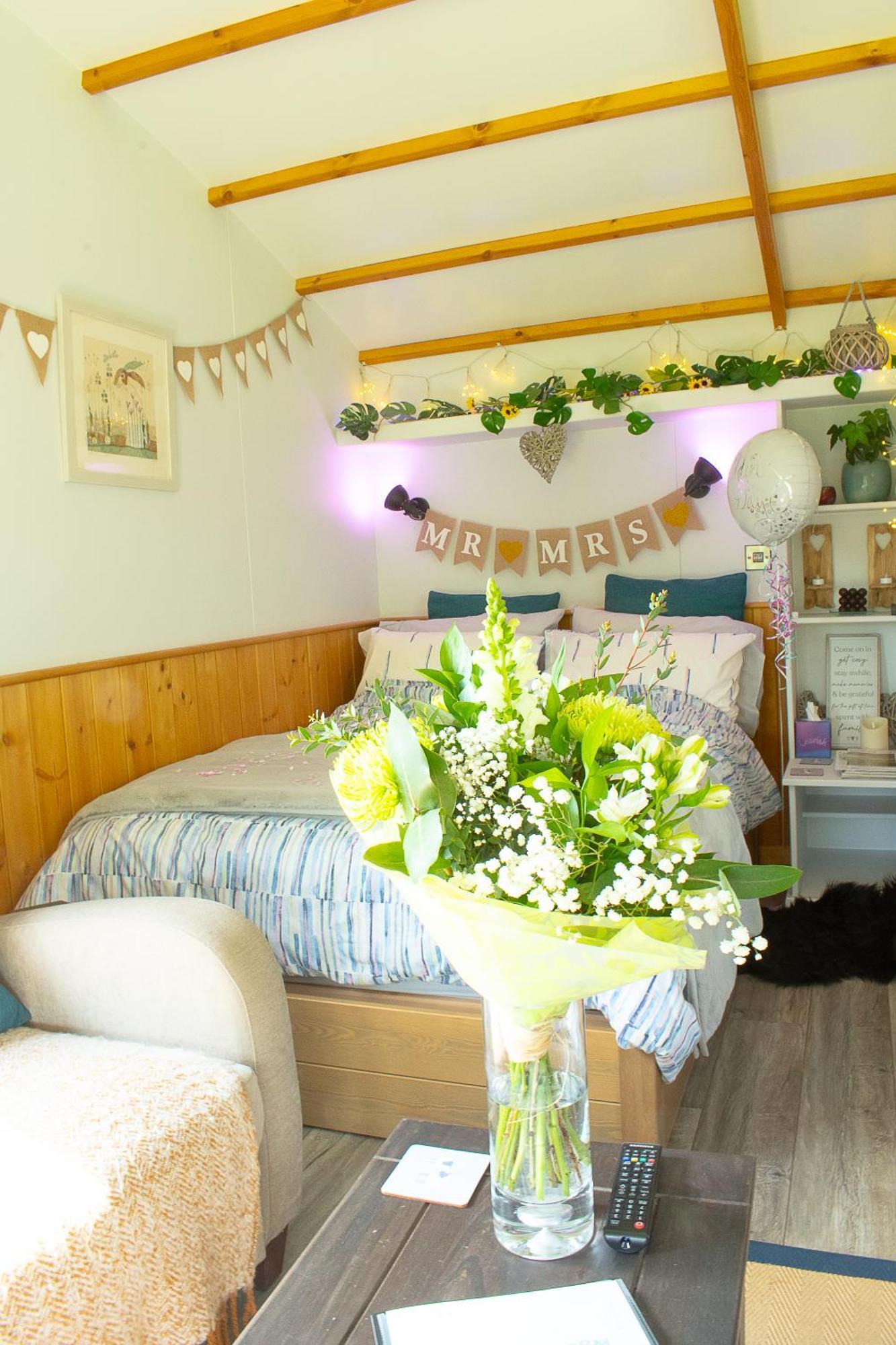 Peppercorn Pod At Beck House Glamping Hotel Salmonby Екстериор снимка
