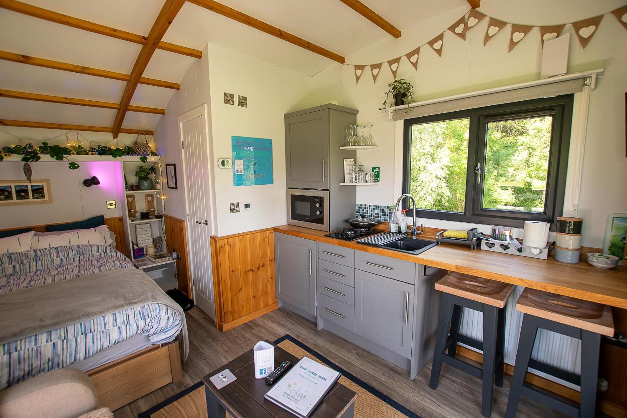 Peppercorn Pod At Beck House Glamping Hotel Salmonby Екстериор снимка
