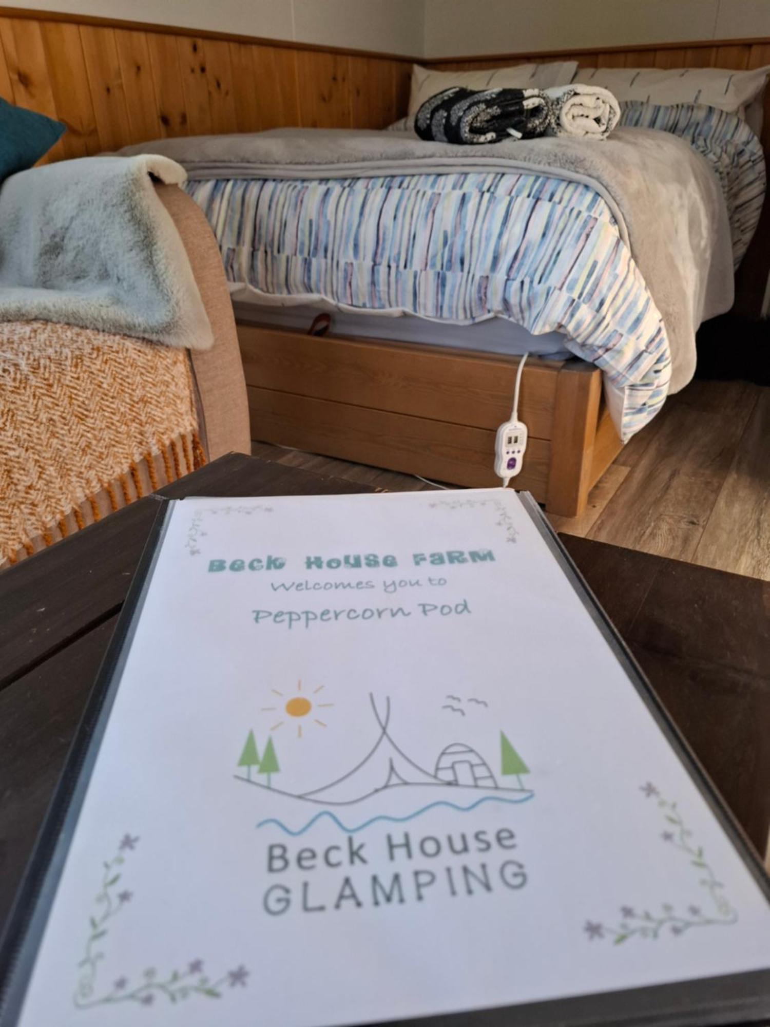 Peppercorn Pod At Beck House Glamping Hotel Salmonby Екстериор снимка